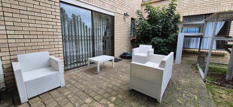 To Let 4 Bedroom Property for Rent in Hersham Western Cape